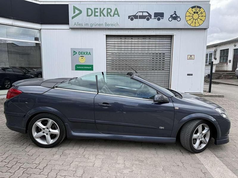 Gebraucht Opel Astra Cabriolet Cosmo 179 PS (131 kW) 2007 Metro m2 Cabrio