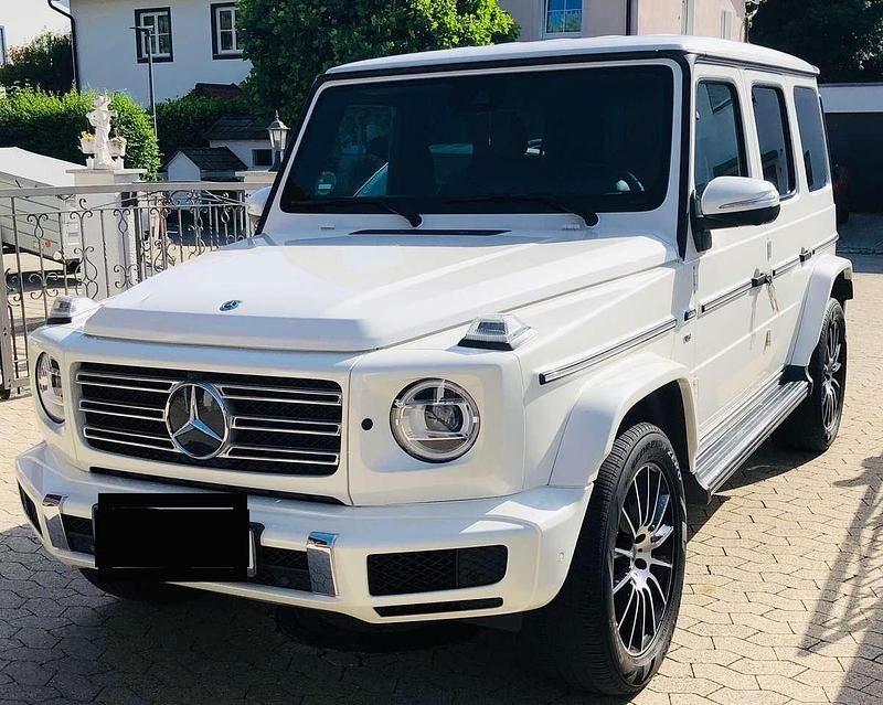 Weiß Gebraucht 2018 Mercedes G500 AMG line SUV | 154.000 € - Bild 1/4