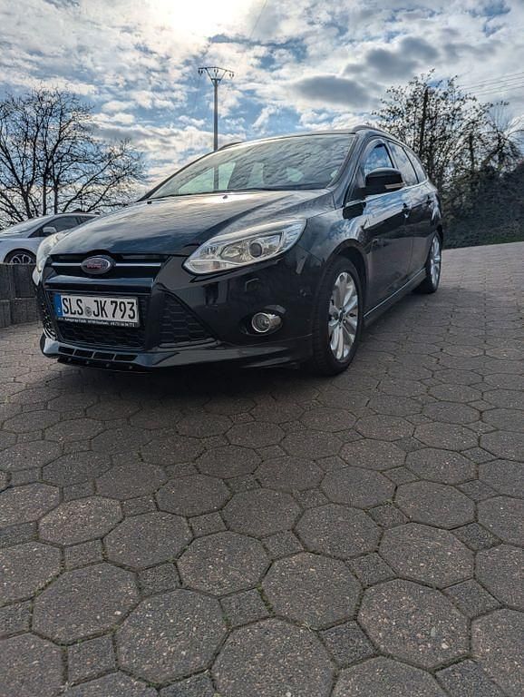 Gebraucht Ford Focus ST-Line 182 PS (133 kW) 2012 Schwarz Limousine