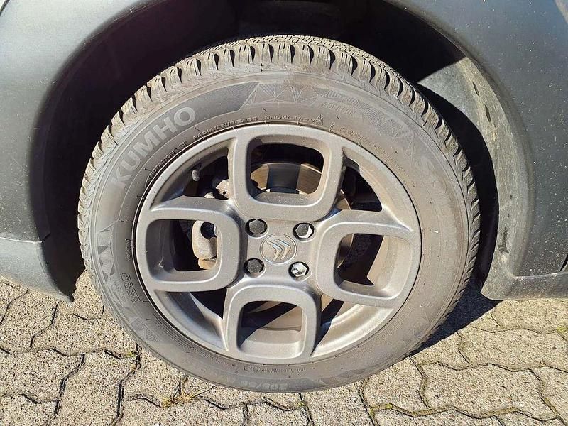 Gebraucht Citroën C4 SELECTION 82 PS (60 kW) 2017 Grau Limousine