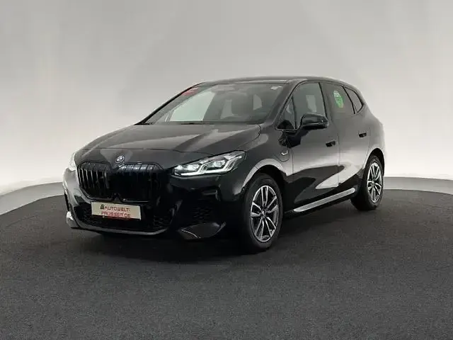 Gebraucht BMW 225 Active Tourer M Sport 245 PS (180 kW) 2022 Schwarz Van / Kleinbus
