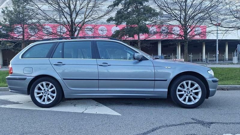 Gebraucht BMW 318 Lifestyle 143 PS (105 kW) 2005 Silber Kombi