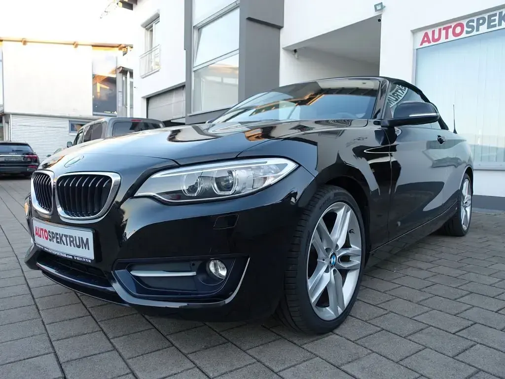 Gebraucht BMW 220 Sport Line 184 PS (135 kW) 2015 Schwarz Cabrio