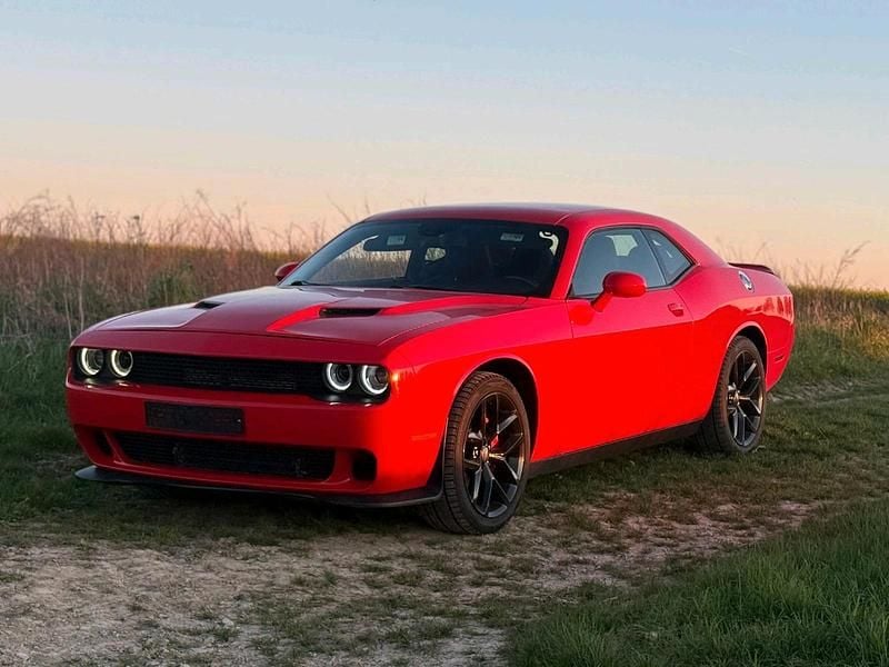 Second-hand Dodge Challenger 309 CP (227 kW) 2019 Roșu Coupe