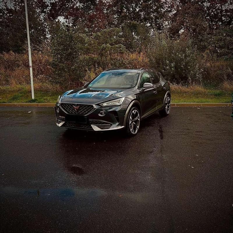 Grau Gebraucht 2022 Cupra Formentor VZ SUV | 28.270 € (Fairer Preis) - Bild 1/4