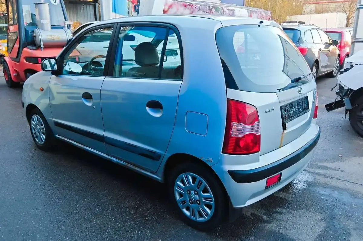Gebraucht Hyundai Atos 63 PS (46 kW) 2006 Bright silver Kleinwagen