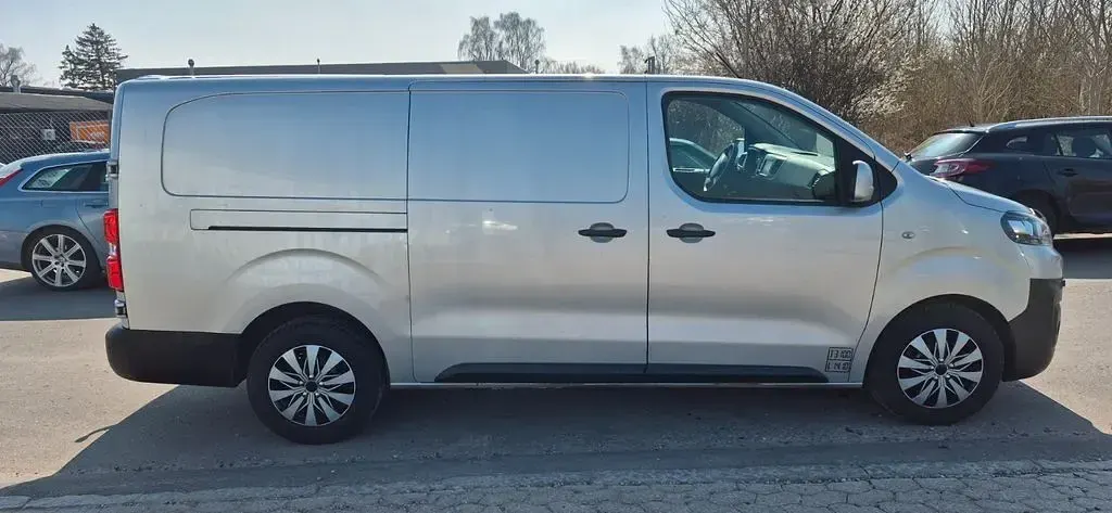 Gebraucht Citroën Jumpy Business Class 122 PS (89 kW) 2017 Grau Van / Kleinbus