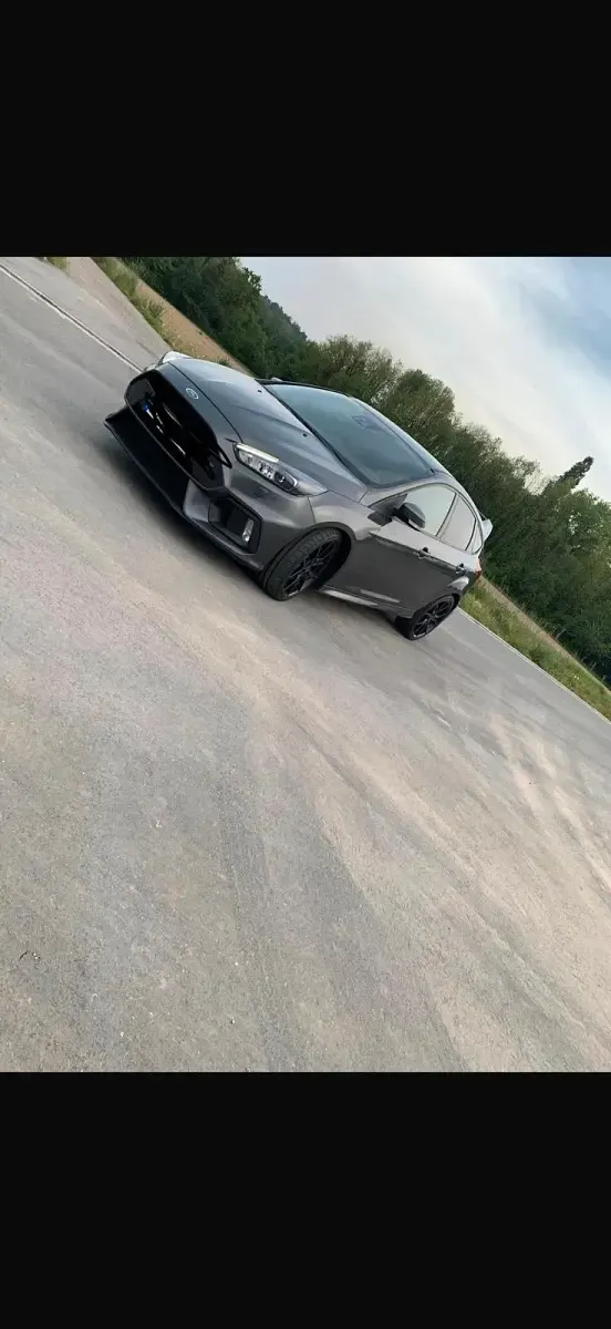 Gebraucht Ford Focus RS 349 PS (256 kW) 2017 Grau Limousine