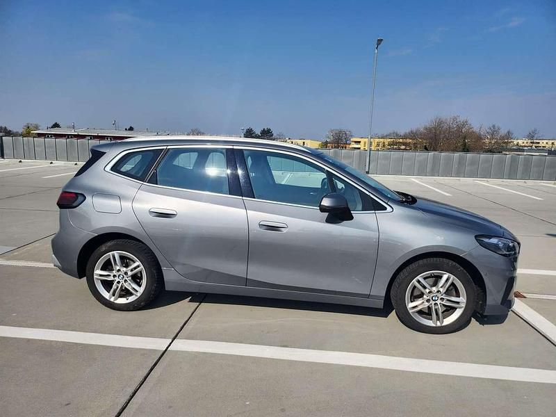 Gebraucht BMW 218 136 PS (100 kW) 2022 Grau Van / Kleinbus