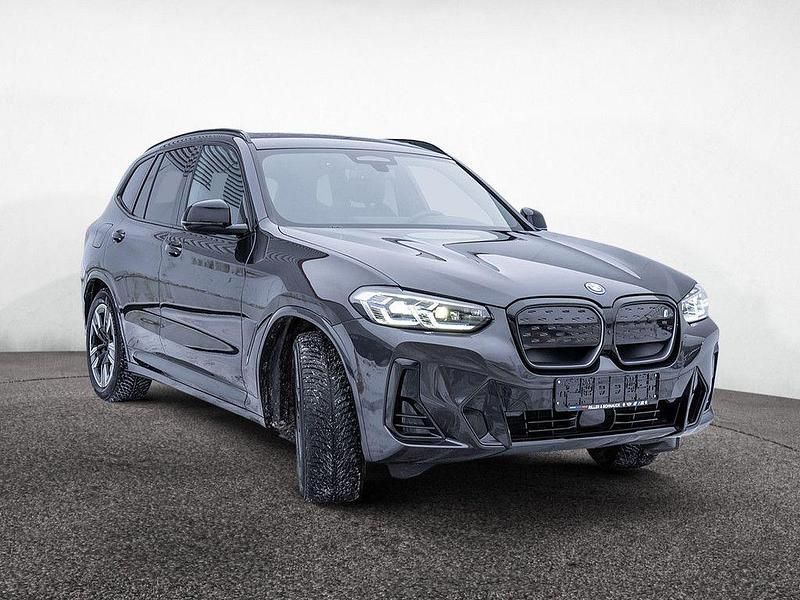 Gebraucht BMW iX3 Impressive 210 kW (286 PS) 2022 Sophistograu SUV