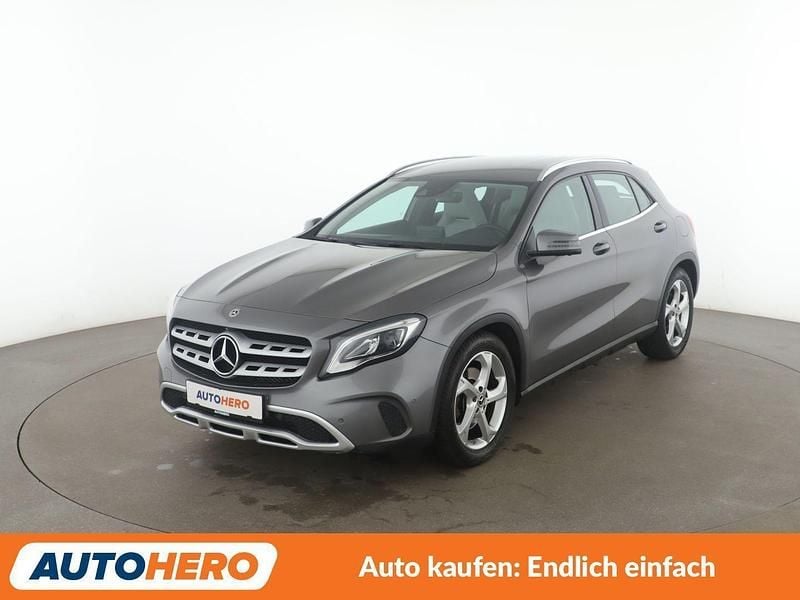 Gebraucht Mercedes GLA220 Urban 184 PS (135 kW) 2018 Grau SUV