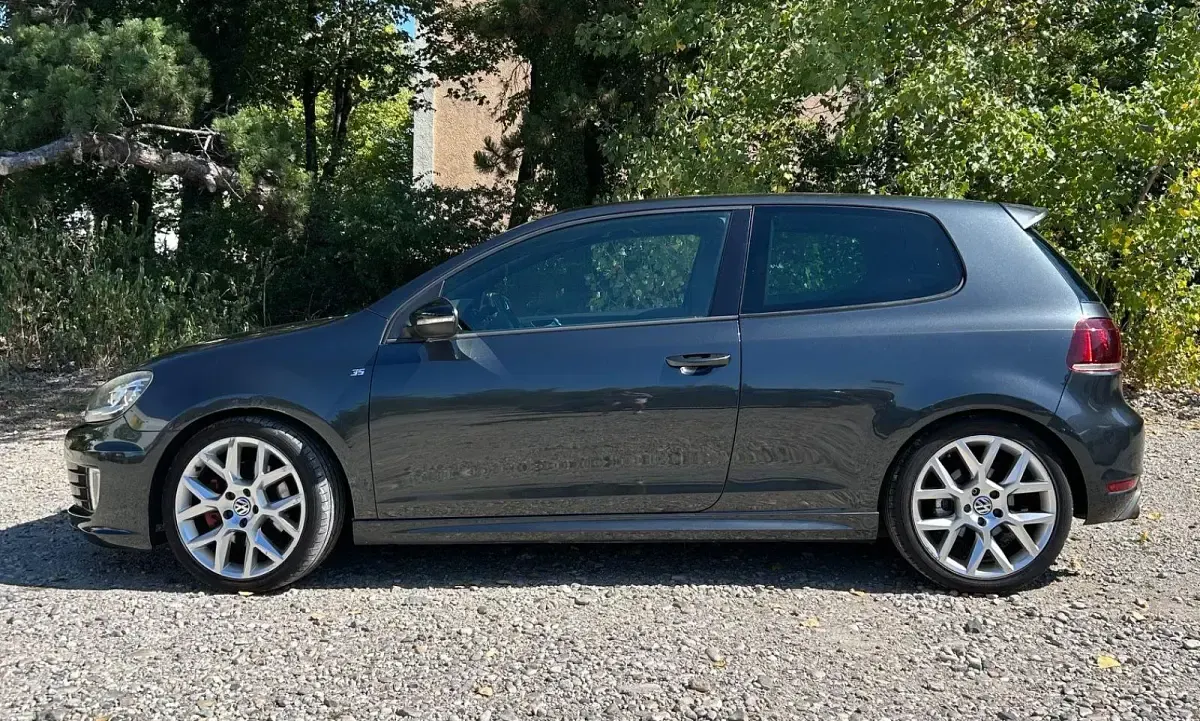 Gebraucht VW Golf VI Edition 235 PS (172 kW) 2011 Schwarz Limousine
