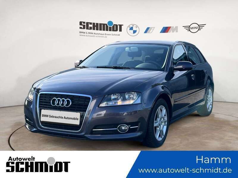 Amethystgrau metallic Gebraucht 2012 Audi A3 Sportback Attraction Limousine | 5.580 € (Guter Preis) - Bild 1/4