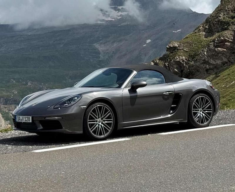 Grau Gebraucht 2017 Porsche Boxster Cabrio | 61.000 € (Teuer) - Bild 1/4