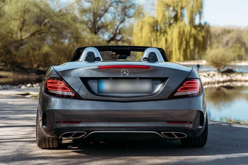 Usata Mercedes E250 204 CV (150 kW) 2016 Grigio Cabrio