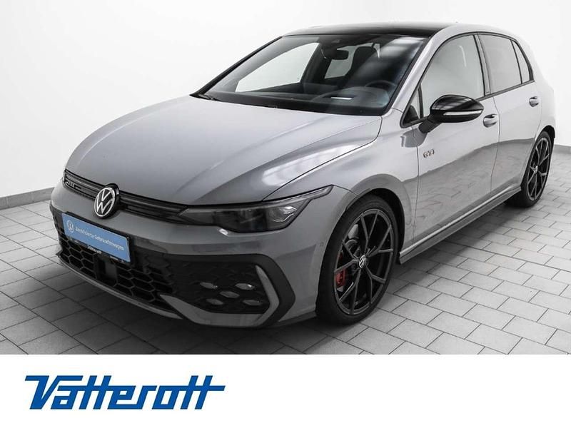 Grau Gebraucht 2025 VW Golf VIII GTI Limousine | 41.850 € (Etwas zu teuer) - Bild 1/4