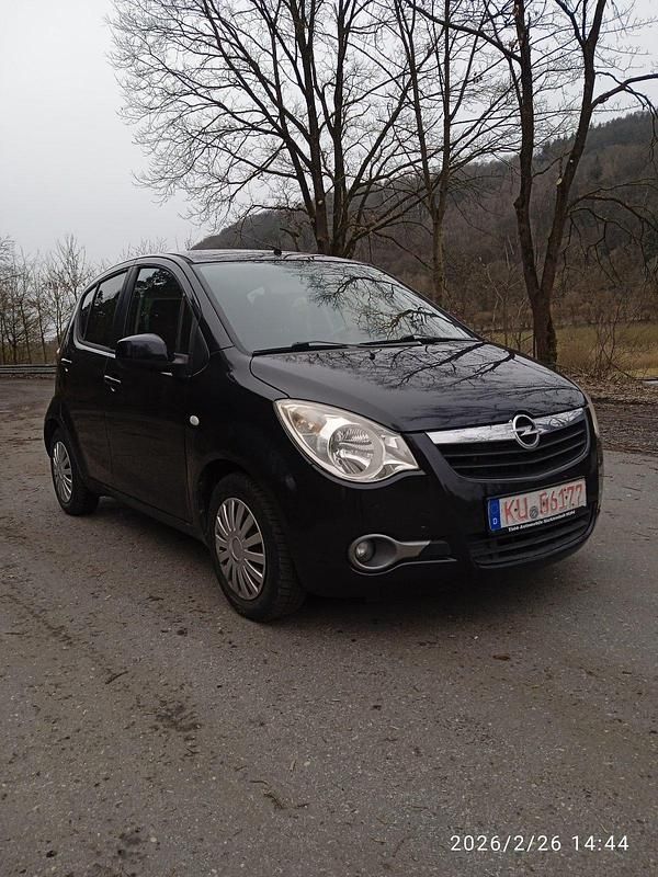 Gebraucht Opel Agila 65 PS (47 kW) 2008 Schwarz Kleinwagen