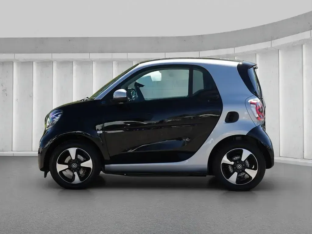 Gebraucht Smart ForTwo Electric Drive 60 kW (82 PS) 2024 Schwarz