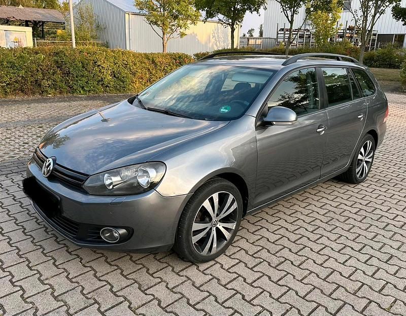 Grau Gebraucht 2010 VW Golf VI Kombi | 2.990 € (Fairer Preis) - Bild 1/4