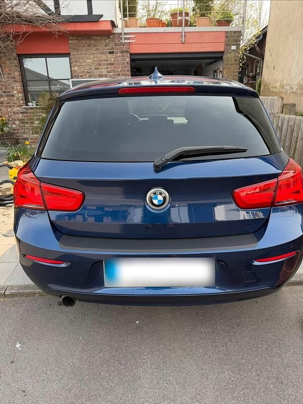 Gebraucht BMW 118 M Sport 136 PS (100 kW) 2017 Blau Kleinwagen