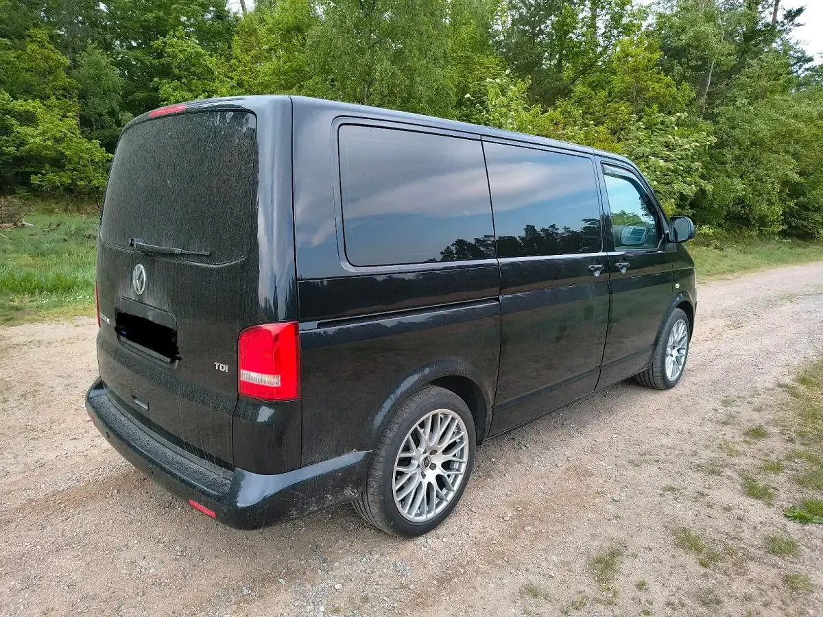 Gebraucht VW T5 102 PS (75 kW) 2013 Schwarz Van