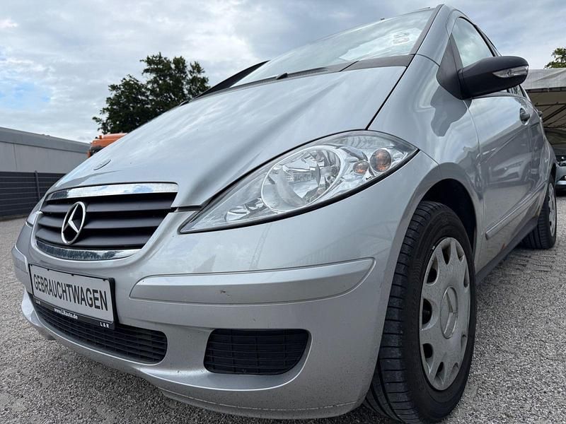 Silber Gebraucht 2005 Mercedes A150 Limousine | 1.700 € (Superpreis) - Bild 1/4