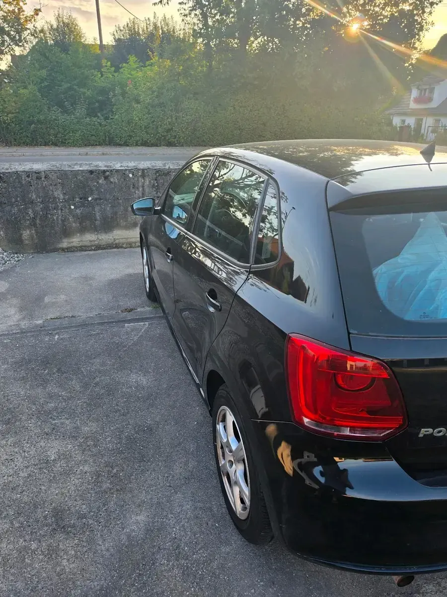 Gebraucht VW Polo 90 PS (66 kW) 2013 Schwarz Kleinwagen