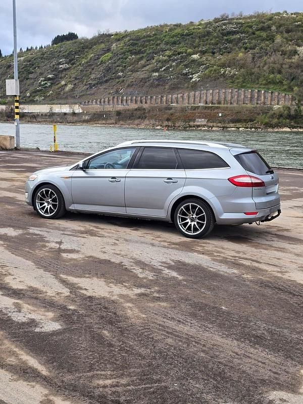 Gebraucht Ford Mondeo Titanium S 175 PS (128 kW) 2008 Silber Kombi