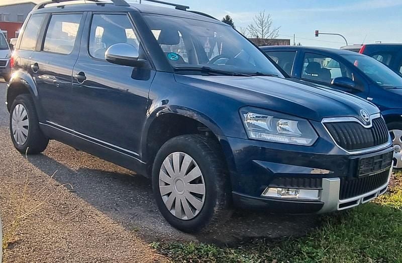 Andere farben Gebraucht 2015 Skoda Yeti SUV | 5.200 € (Superpreis) - Bild 1/4