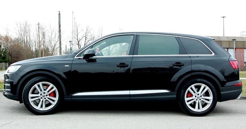 Gebraucht Audi Q7 Ambiente 272 PS (200 kW) 2016 Schwarz SUV