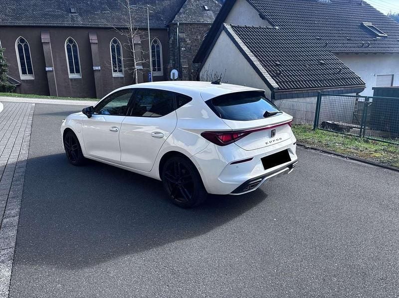 Usata Cupra Leon 150 CV (110 kW) 2021 Bianco Berlina