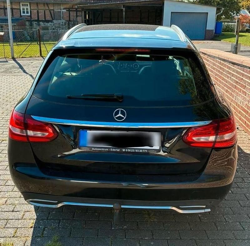 Gebraucht Mercedes C200 136 PS (100 kW) 2016 Schwarz Kombi