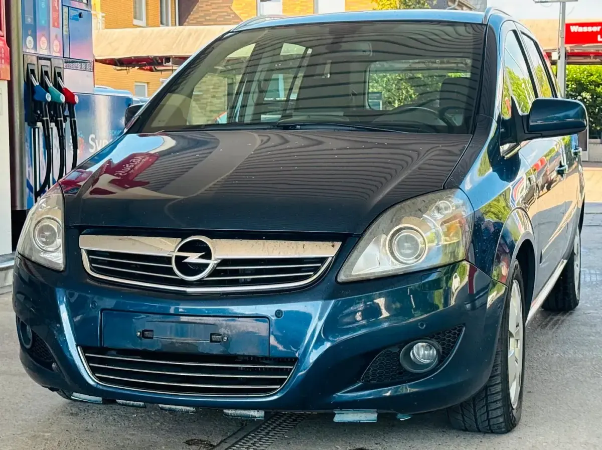 Gebraucht Opel Zafira 110 PS (80 kW) 2012 Blau Van / Kleinbus