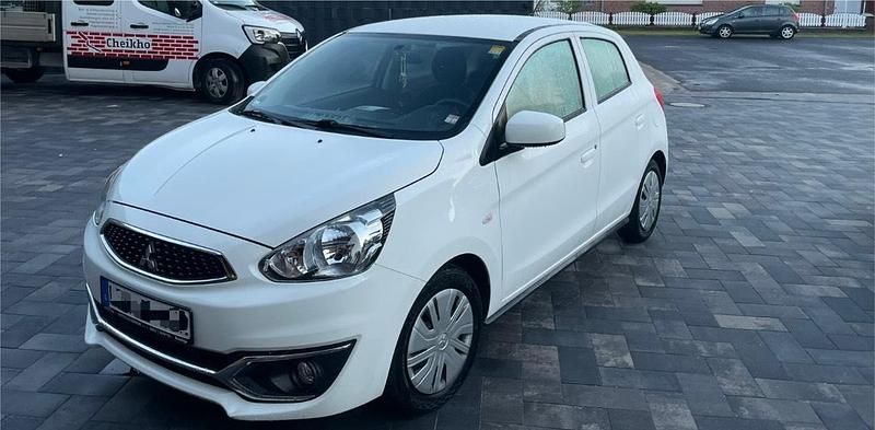 Weiß Gebraucht 2017 Mitsubishi Space Star Kleinwagen | 4.700 € - Bild 1/4