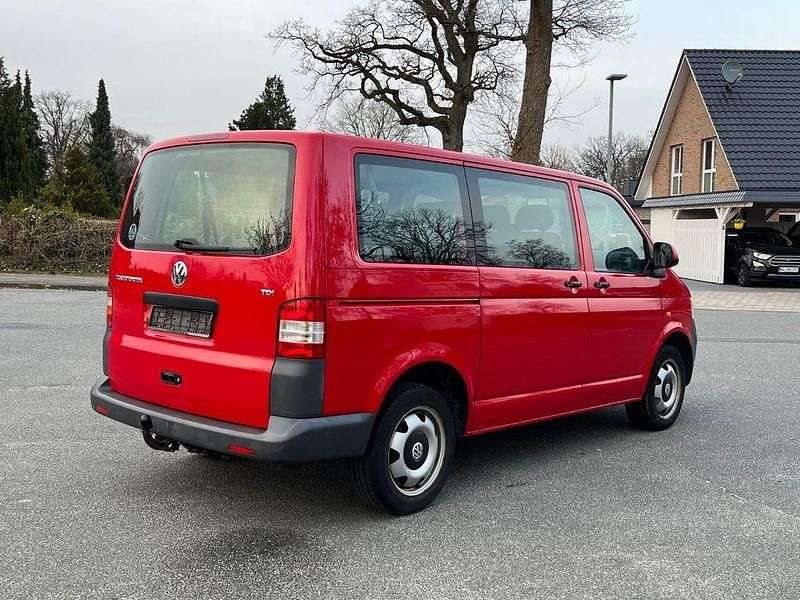 Gebraucht VW Caravelle 102 PS (75 kW) 2006 Rot Van / Kleinbus
