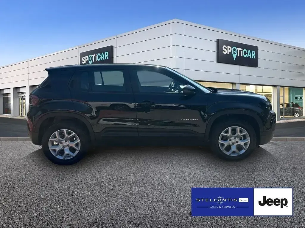 Neu Jeep Avenger Altitude 101 PS (74 kW) 2026 Schwarz SUV