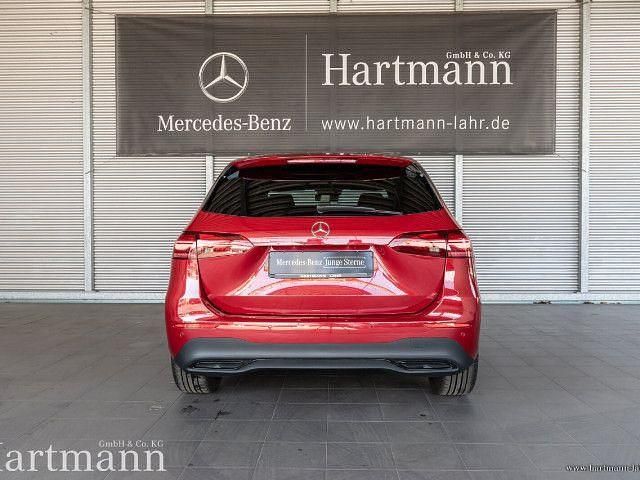 Gebraucht Mercedes B250 224 PS (164 kW) 2024 Van / Kleinbus