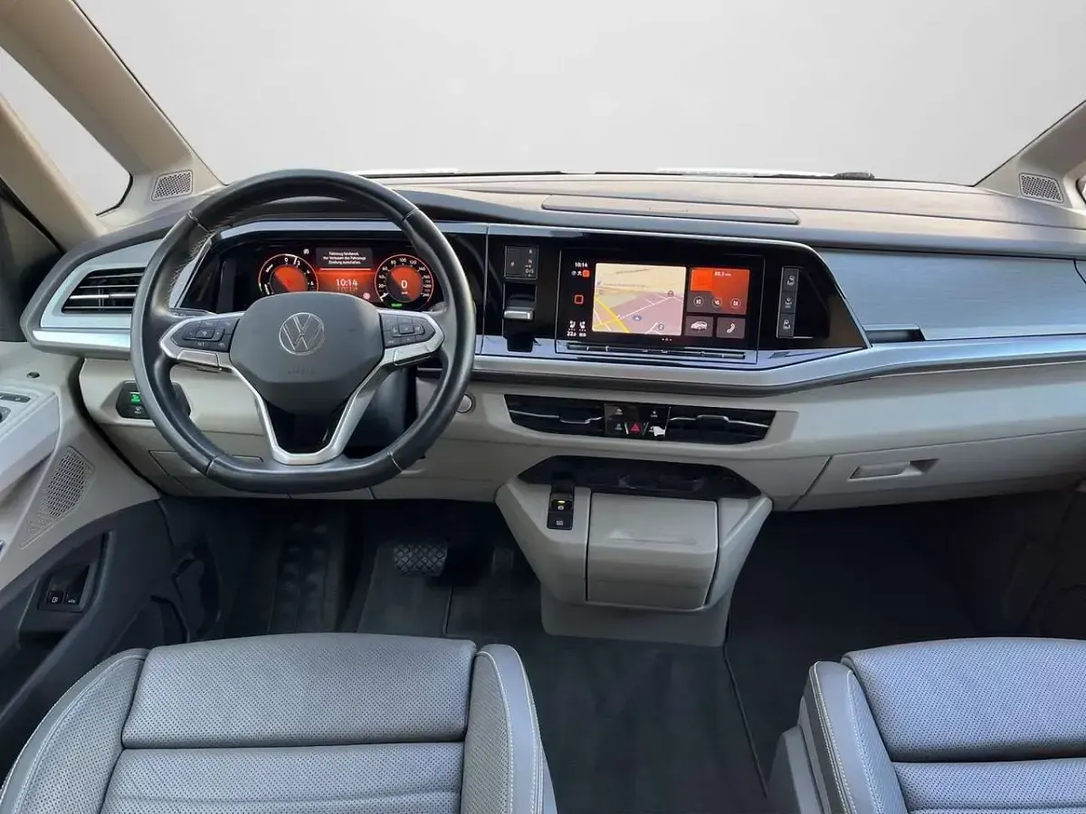 Używany VW Multivan Life 150 KM (110 kW) 2023 Biały Minivan