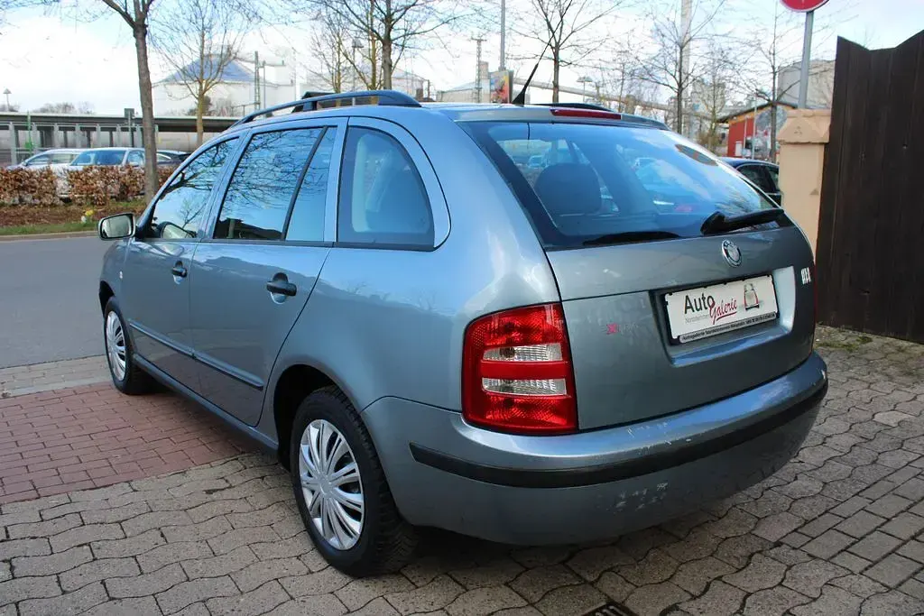 Gebraucht Skoda Fabia 75 PS (55 kW) 2003 Grau Limousine