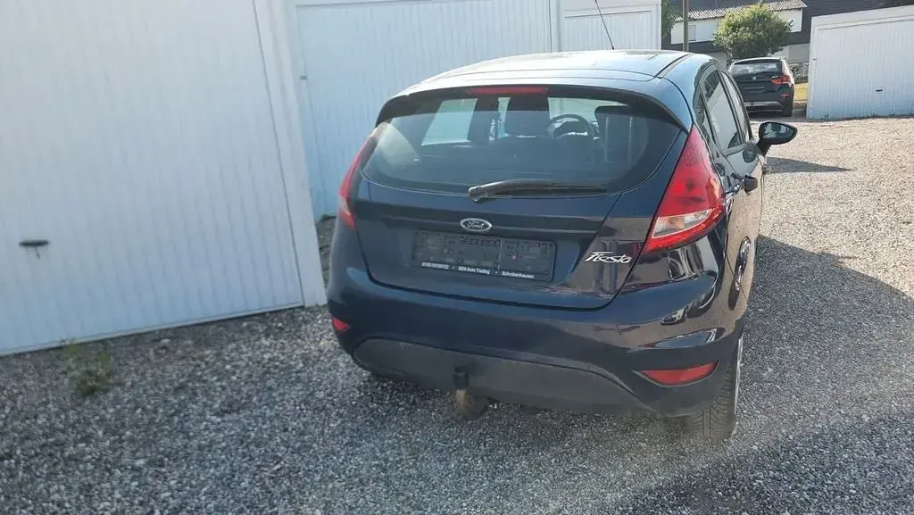 Gebraucht Ford Fiesta Ambiente 82 PS (60 kW) 2009 Blau Limousine