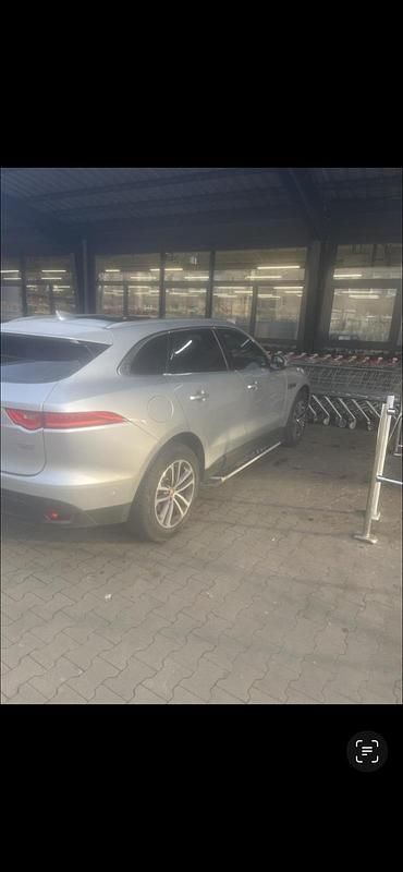 Gebraucht Jaguar F-Pace Prestige 180 PS (132 kW) 2017 Silber SUV