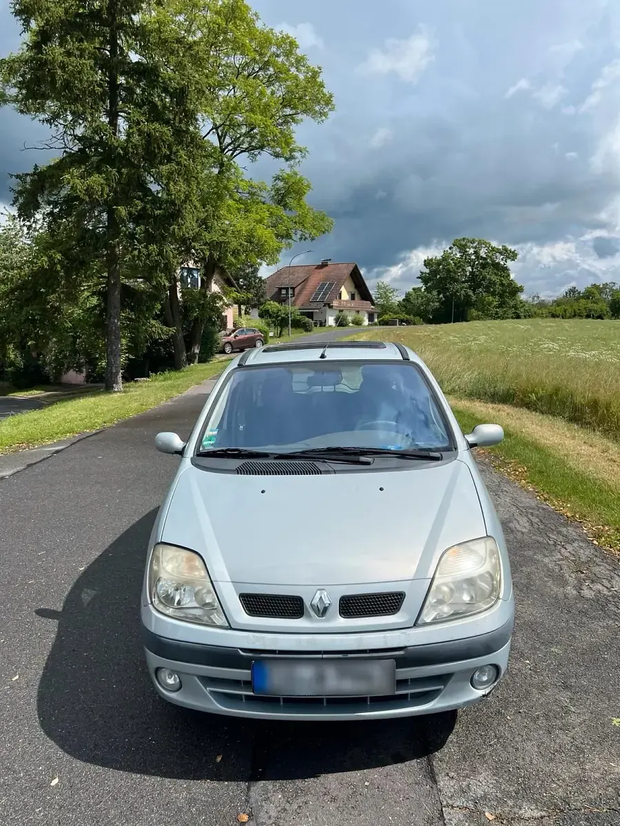 Gebraucht Renault Scénic 107 PS (78 kW) 2001 Grau Van / Kleinbus