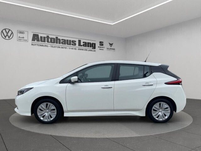 Gebraucht Nissan Leaf Basis 110 kW (150 PS) 2022 Weiß Kleinwagen