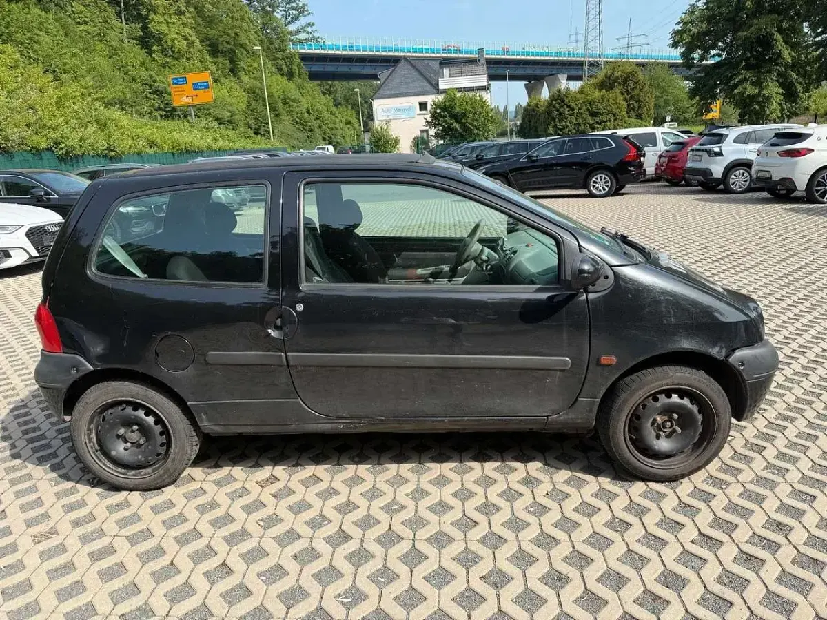 Gebraucht Renault Twingo Authentique 58 PS (42 kW) 2001 Schwarz Kleinwagen