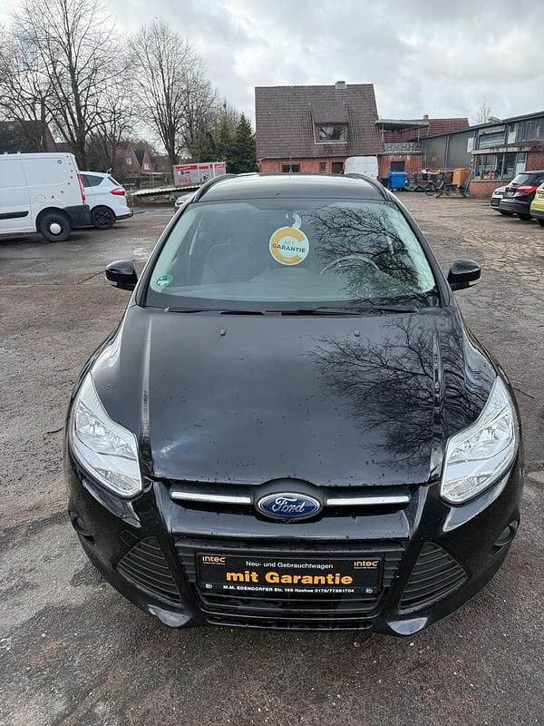 Gebraucht Ford Focus 101 PS (74 kW) 2013 Schwarz Kombi