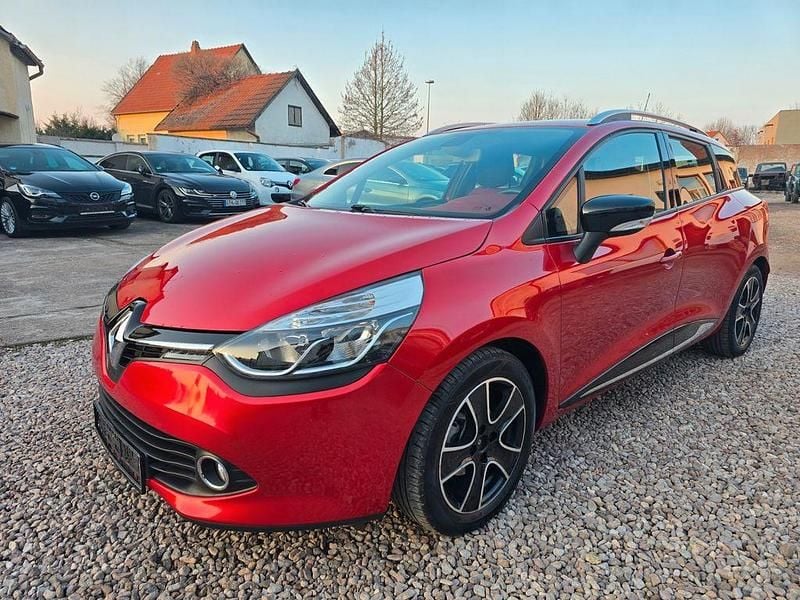 Gebraucht Renault Clio IV Luxe 90 PS (66 kW) 2013 Rot Limousine