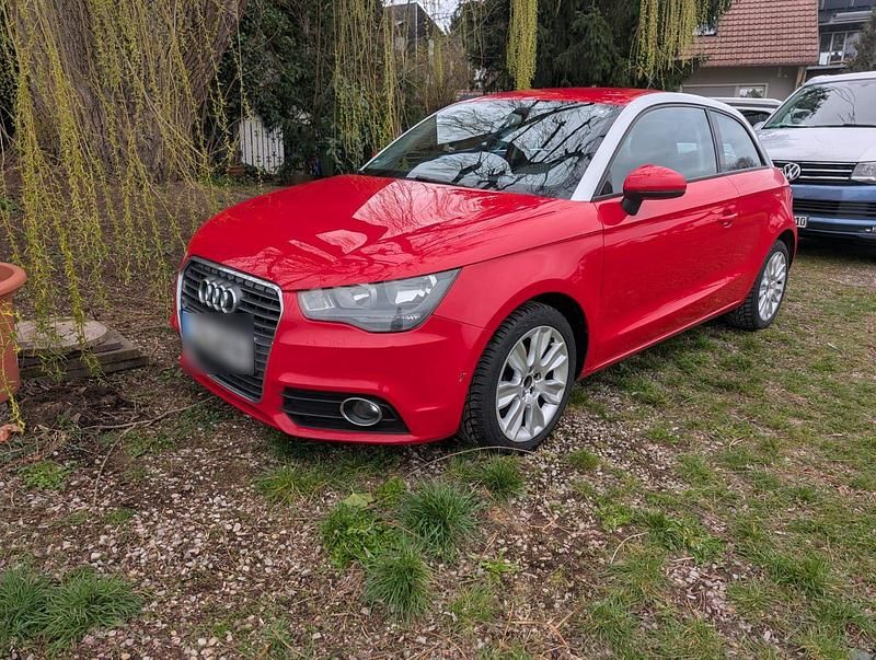 Gebraucht Audi A1 85 PS (62 kW) 2011 Rot Kleinwagen