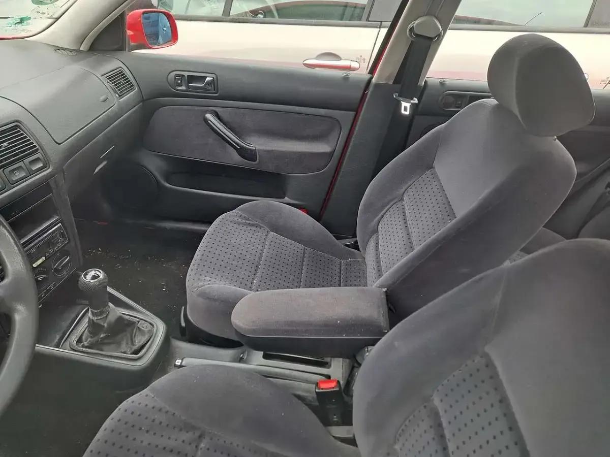 Gebraucht VW Golf IV 75 PS (55 kW) 2000 Rot Limousine