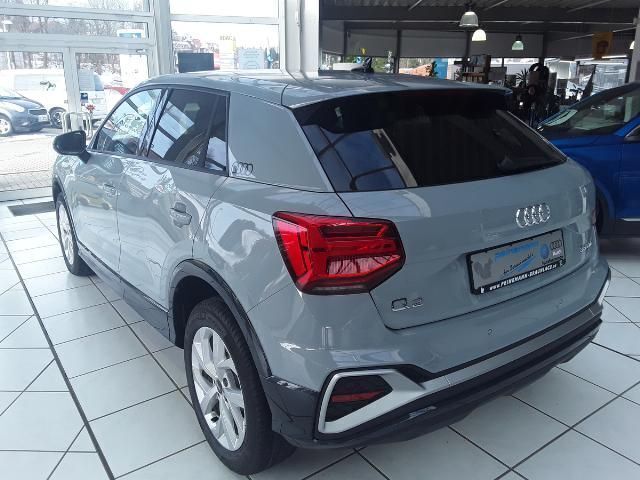 Gebraucht Audi Q2 S-Line 150 PS (110 kW) 2022 Grau SUV