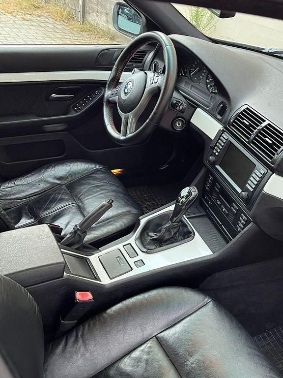 Weiß Gebraucht 2002 BMW 530 Sport Line Kombi | 3.500 € (Superpreis) - Bild 1/4